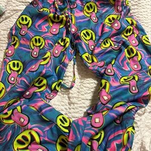 iHeartRaves Neon Festival Shorts
